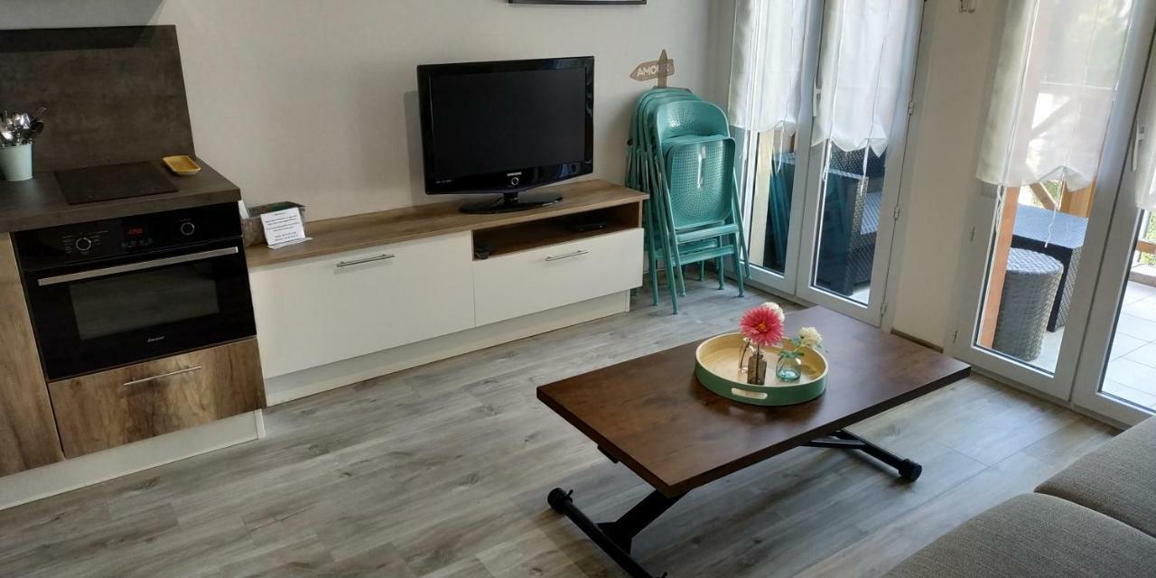 Au Coeur De Port Frejus - T2 30 M² - Tout A Pied Exterior foto